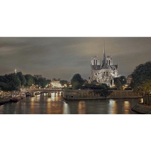 Notre Dame de Paris by Rod Chase
